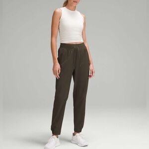 Lululemon License to Train High-Rise Pant Dark Olive